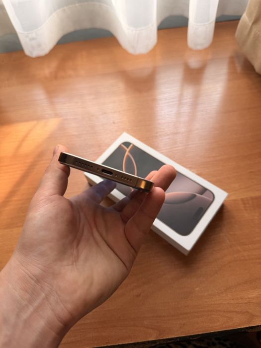 Продается IPhone 16 Pro Max 256 Desert Titanium!