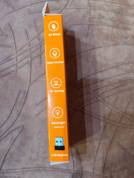 Дистанционно с гласов контрол и жироскоп