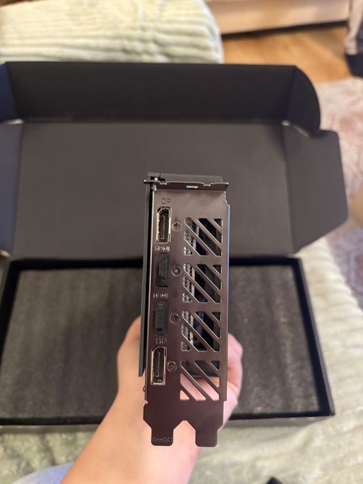 Gigabyte GeForce RTX 4060 Eagle OC 8GB – почти нова!