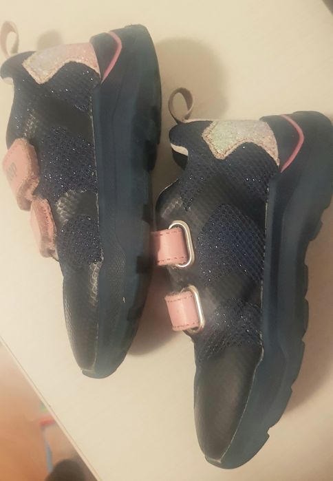 Adidași mărime 24