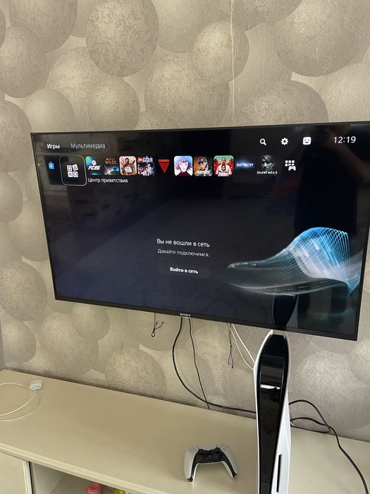 Продам Playstation 5 с дисководом