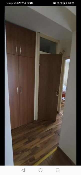 Proprietar, va ofer pentru inchiriere un apartament 3 camere compus di