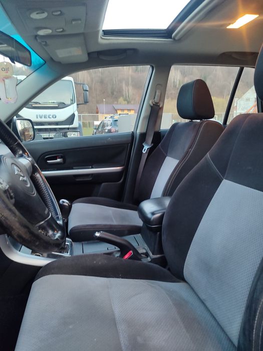 Vând Suzuki grand vitara 2.0 gpl