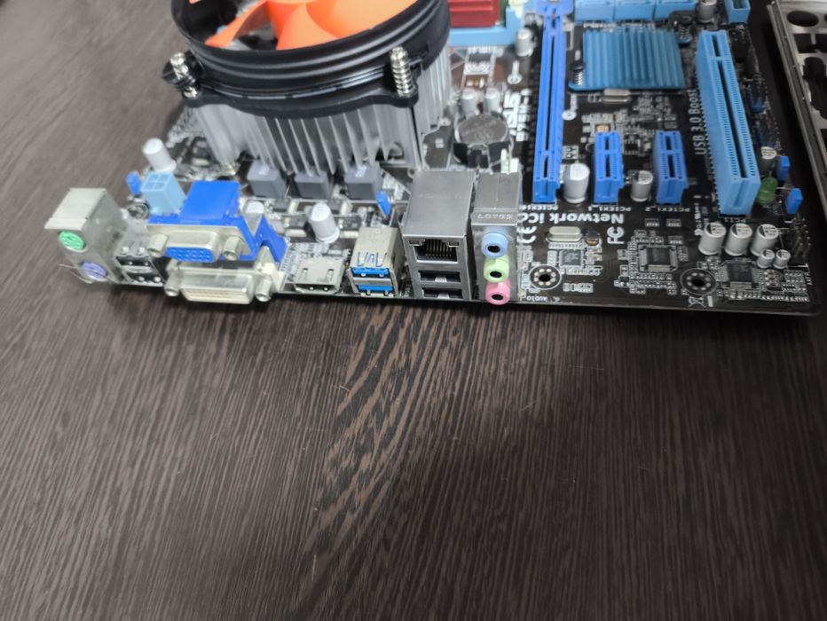 Asus B75+i3 3240+8Gb