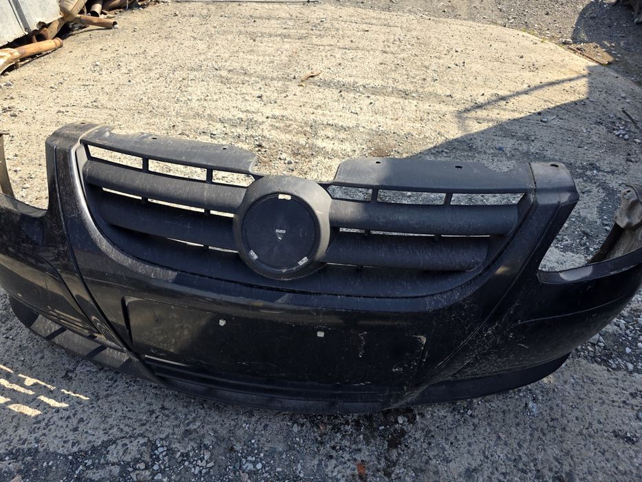 Предна броня Vw Caddy 04-010 без халогени/черна