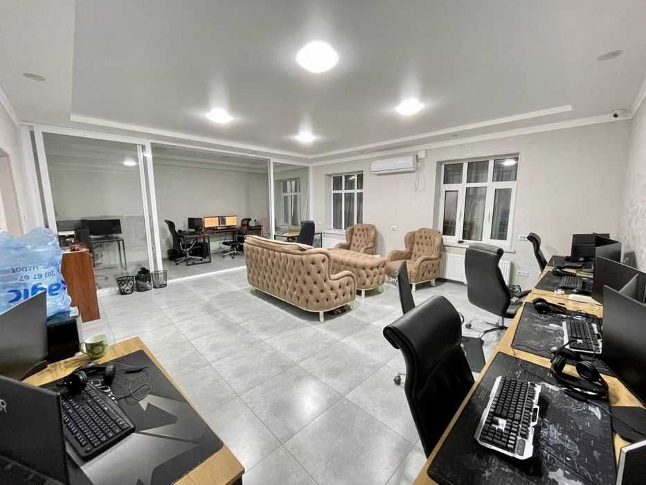 Сдам 500 м² Офис в Аренду. Мукимий. Текстильный мост. Яккасарайский!