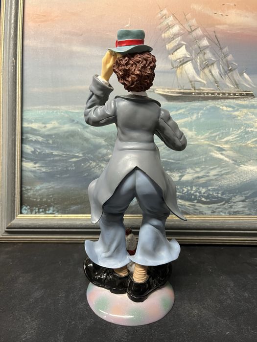 Колекционерска фигура-“Циркът идва в града”.