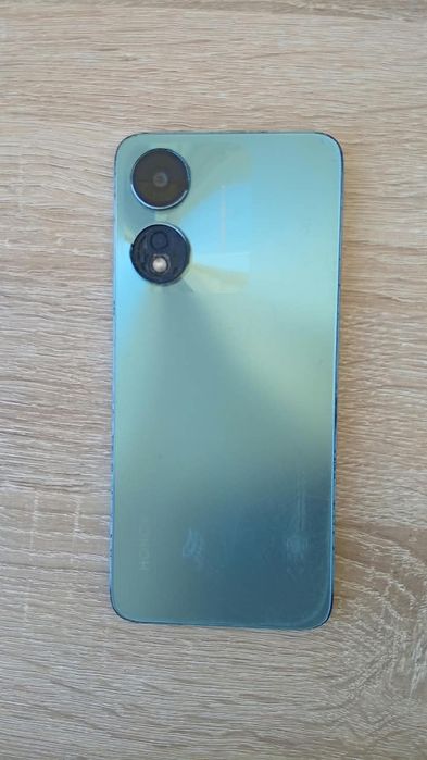 Продам телефон Honor X 5
