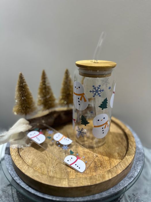 Коледни чаши с книгораздлеител