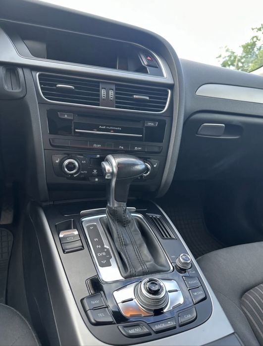Audi A4 Avant B8 Facelift 2.0 TDI 150 CP | Automat | Euro 6 | ACC | Navi Plus