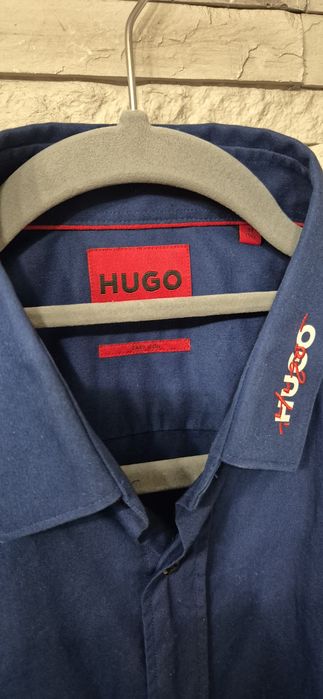 Риза Hugo Boss размер М
