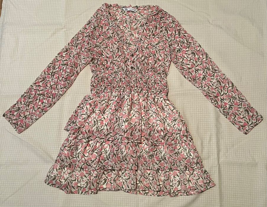 Rochie cu volane - Zara