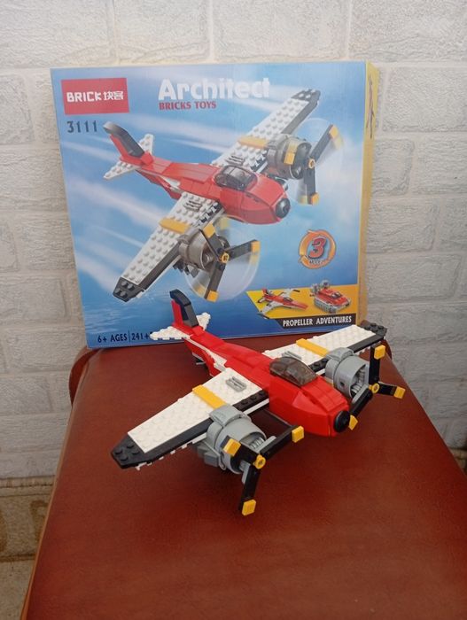 Конструктор "Лего" самолёт