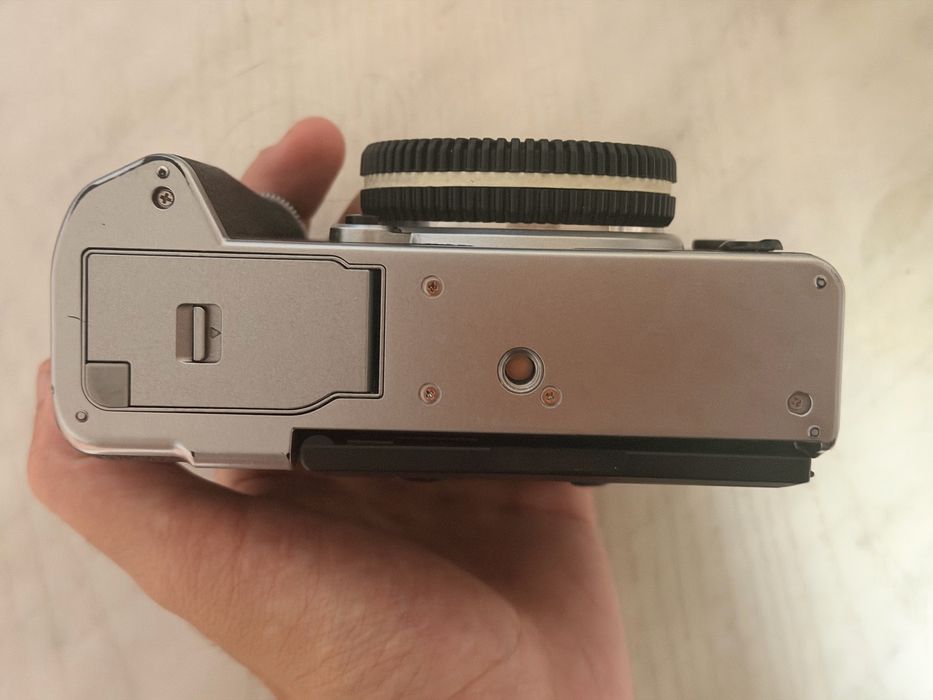 fujifilm xt5 siliver                                                 .