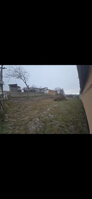 Teren intravilan CENTRAL Lancrăm (Sebeș) – 1243 mp, utilități, asfalt, deschidere 18 m