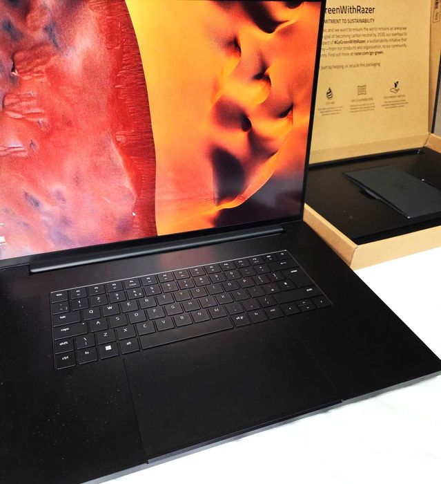 Razer Blade 18 - i9-13950HX