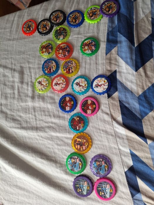Vând metal tazos