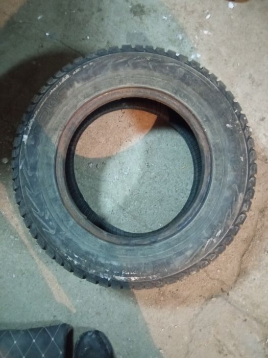 Продам покрышку nokian hakkapelita 185/70/R14