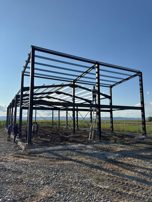 Vând structura metalica 12x30x5