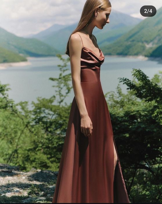 Платье атласное Lichi Brand