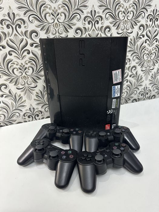 Продам Sony PlayStation 3 500 GB в хорошем состоянии.