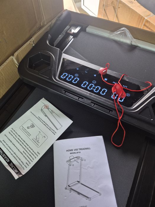 Промо!Сгъваема /Електрическа бягаща пътека, /3.0HP/12KM/H/146кг