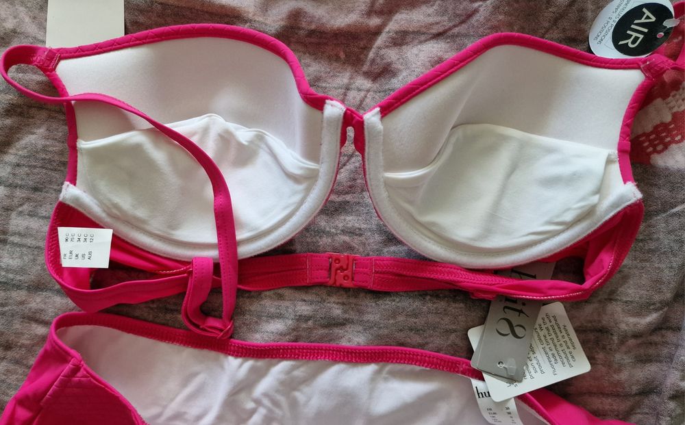 Бански Huit8 Paris- нов с етикети