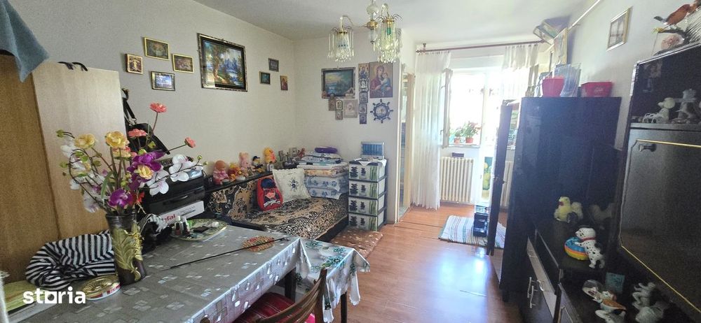 Etaj 3/4, garsoniera 23 mp, balcon, inchis, ideal investitie, Galata