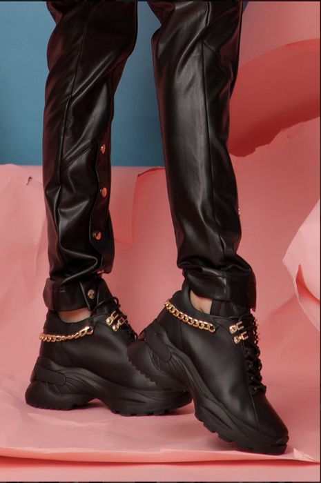 Alessa маратонки