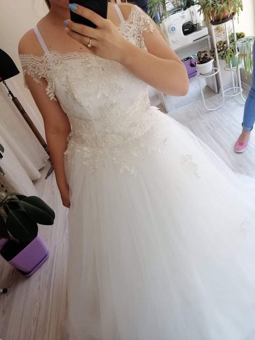 Булчинска рокля - три части