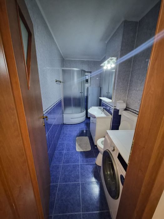 Închiriez apartament 2 camere Racadau  etaj intermediar