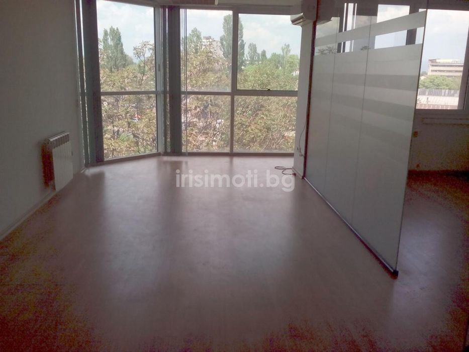 Дава се под наем Офис в София, Център - 300 кв.м за 1500 € - Снимка #5