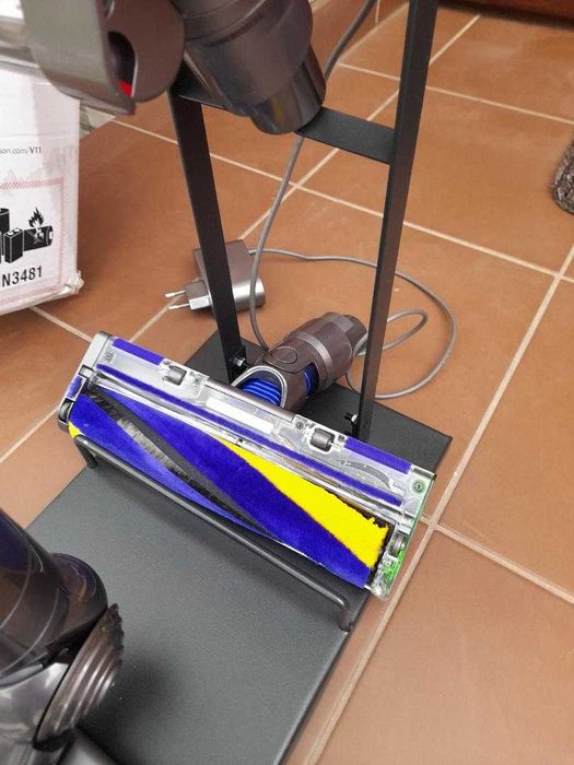 De vanzare aspirator Dyson V 11 Advanced