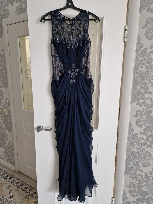 Продам шикарное вечернее платье