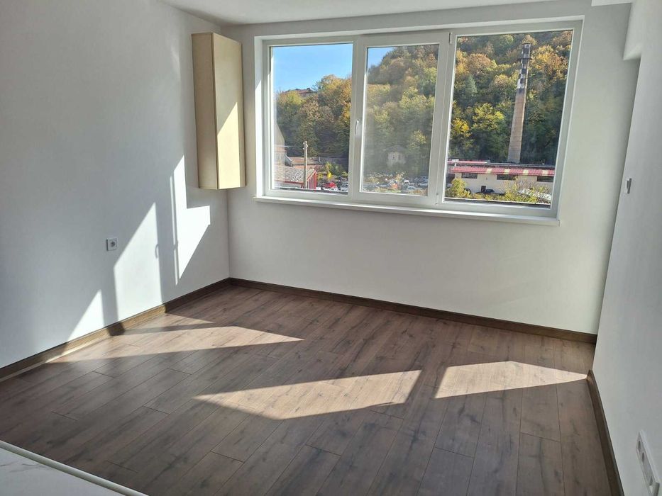 Продава се Тристаен апартамент в Габрово, Център - 66 кв.м за 1221 €/кв.м - Снимка #3