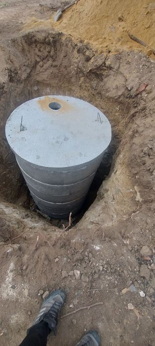 Изграждане на септични ями, полагане на В и К тръби,