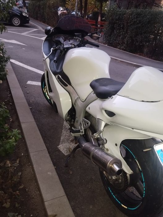 Suzuki gsx1300r gen1