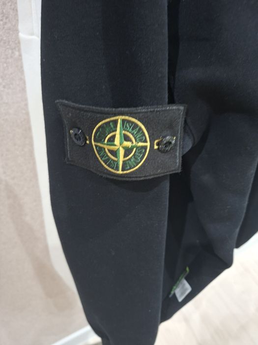 Продаю патчи и пуговицы stone island