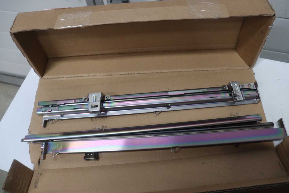 Телескопични водачи за фурна BOSCH HEZ638070