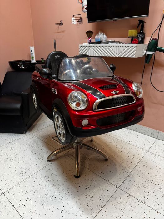 Парикмахерское детское Кресло-машинка в салон