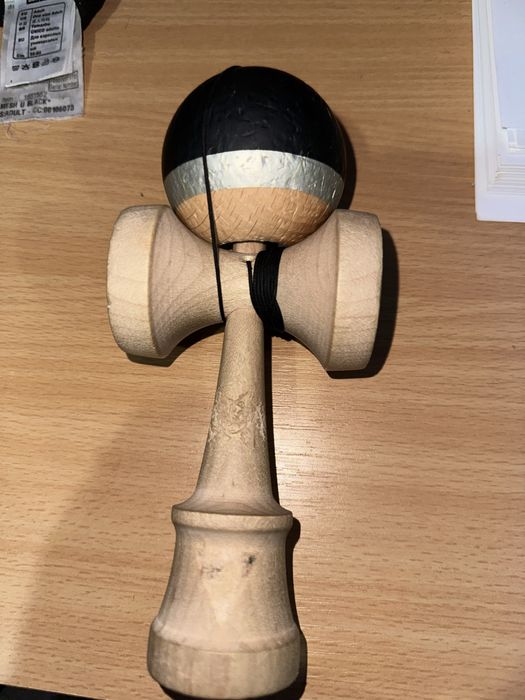 Kendama Krom slaydawg 4