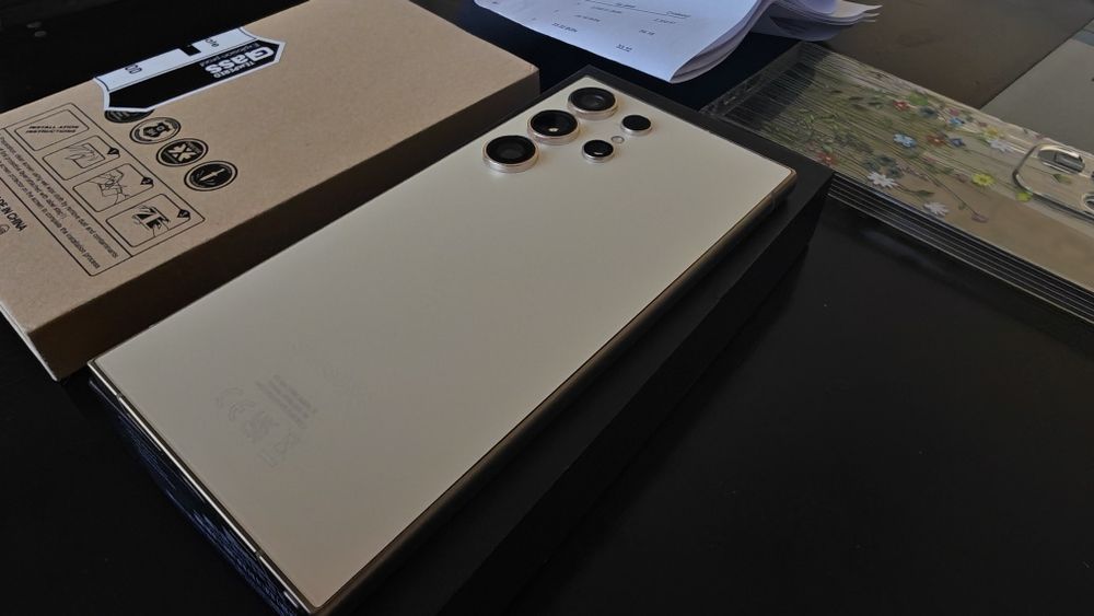 Samsung S24 Ultra 512GB/12RAM + Гаранция