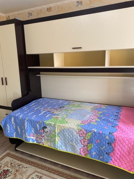 Продам детский спальный гарнитур