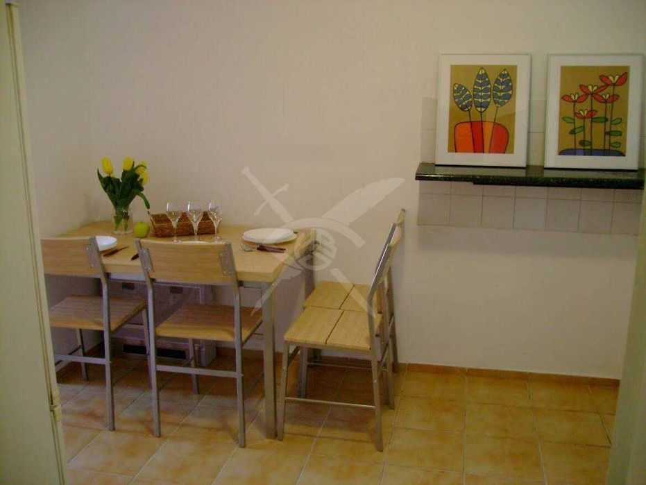 Дава се под наем Тристаен апартамент в Пловдив, Център - 110 кв.м за 747.66 € - Снимка #5