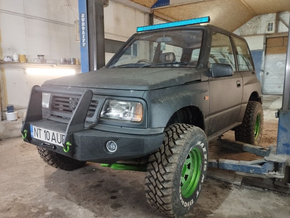 Vând sau schimb Suzuki Vitara 1.6 8 valve