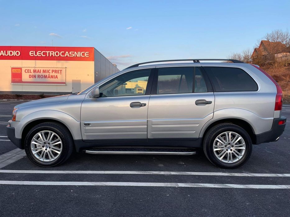 Vând Volvo XC90 163 CP
