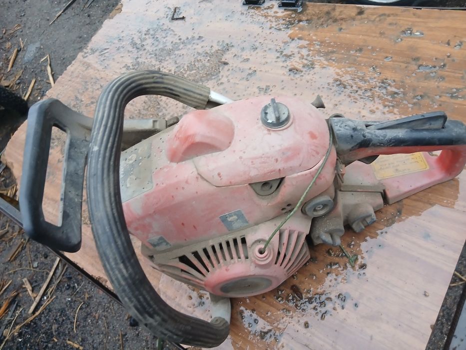 Бензопила бензопила .