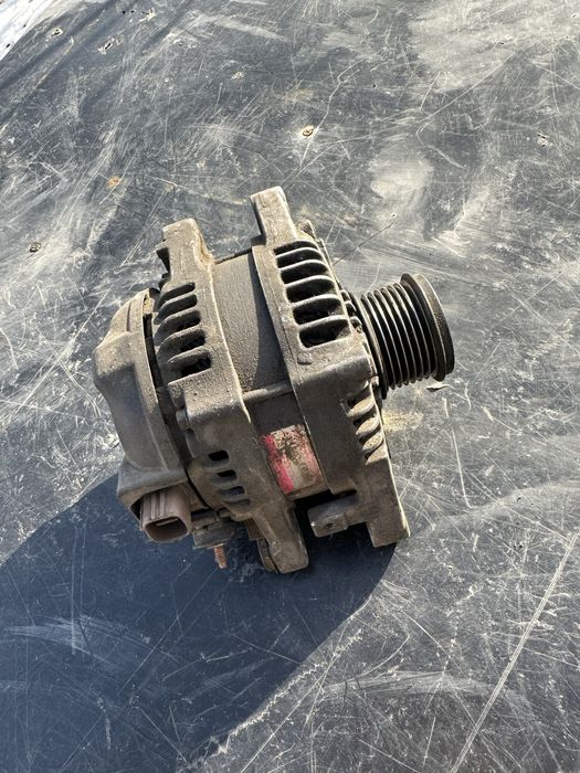 Генератор lexus is300 gs300 араб