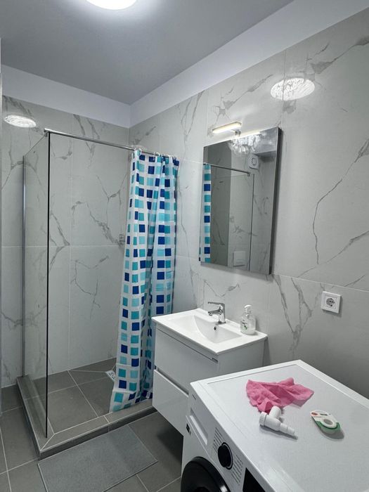 Apartament 2 camere etaj 2/3, cu lift prima inchiriere - totul este nou!