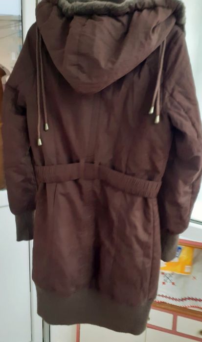 Geaca iarna maro cu blanita